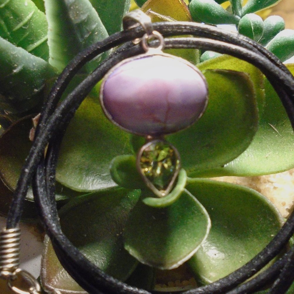 Gemstone Necklace Boho Style  Pink Jasper and Peridot Green Crystal - Picture 2 of 4